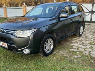 2013 Mitsubishi Outlander III, серый, 1630000 рублей, вид 2