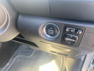 2005 Toyota Vitz II (XP90), серебристый, 460000 рублей, вид 5