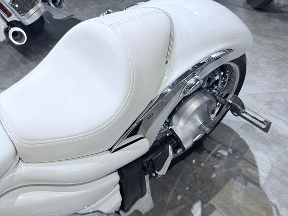 2007 Suzuki Boulevard M109R, белый, 1799000 рублей - вид 26