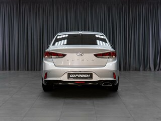 2018 Hyundai Sonata VII (LF) Рестайлинг, серебристый, 1769000 рублей, вид 4
