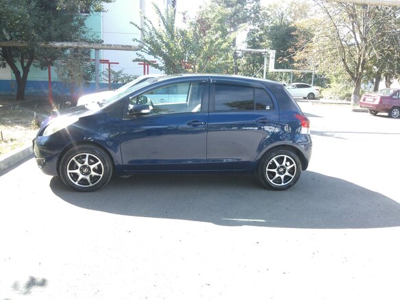 2008 Toyota Vitz II (XP90), синий, 485000 рублей - вид 3