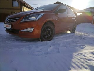 2014 Hyundai Solaris I Рестайлинг, оранжевый, 841999 рублей, вид 2