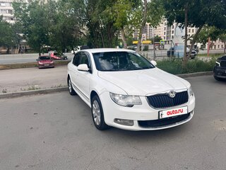2013 Skoda Superb II, белый, 880000 рублей, вид 1