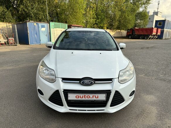 2011 Ford Focus III, белый, 665000 рублей