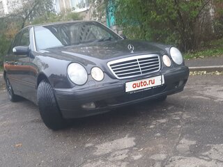 2001 Mercedes-Benz E-Класс 220 II (W210, S210) Рестайлинг, чёрный, 515000 рублей, вид 2