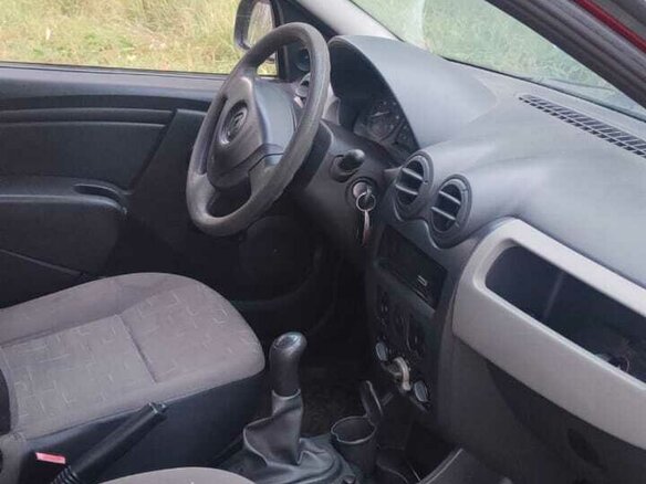 2010 Renault Logan I Рестайлинг, красный, 425000 рублей - вид 7
