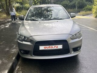 2012 Mitsubishi Lancer X Рестайлинг, серебристый, 750000 рублей, вид 1