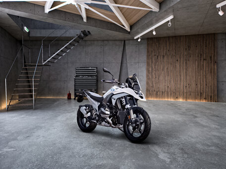 2026 BMW R 1300 GS, белый, 3200000 рублей, вид 2