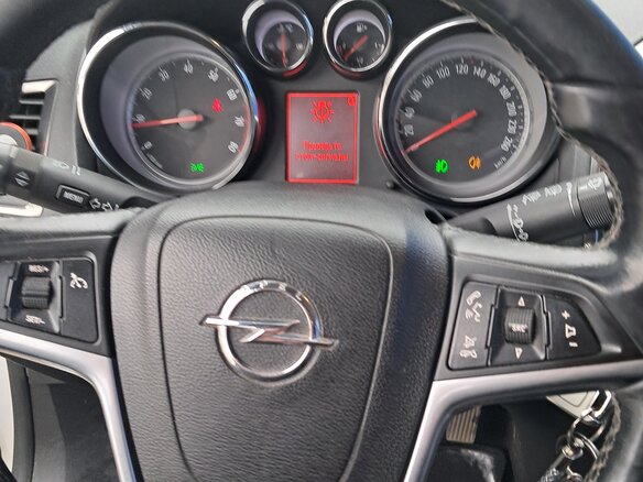2011 Opel Astra J, белый, 480000 рублей - вид 6