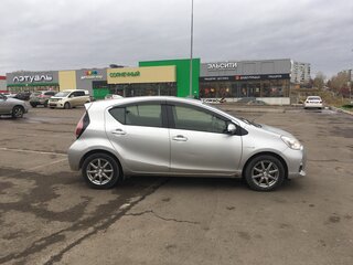 2014 Toyota Aqua I Рестайлинг, серый, 920000 рублей, вид 2