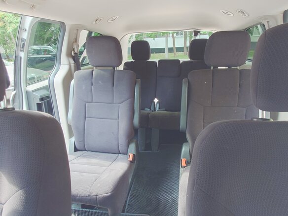 2011 Dodge Caravan Grand V, серый, 1349999 рублей - вид 11