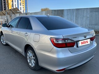 2017 Toyota Camry VII (XV50) Рестайлинг 2, серебристый, 2590000 рублей, вид 5