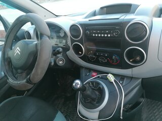 2012 Citroen Berlingo II Рестайлинг, белый, 650000 рублей, вид 5