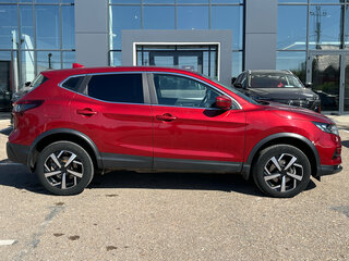 2020 Nissan Qashqai II Рестайлинг, красный, 2035000 рублей, вид 4