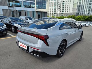 2025 Kia K5 LPi III Рестайлинг, серый, 2600000 рублей, вид 3