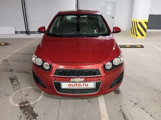 2012 Chevrolet Aveo II, красный, 600000 рублей, вид 4