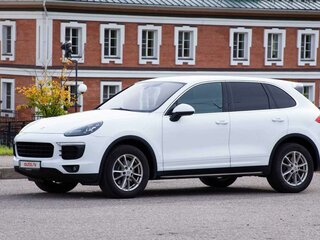 2016 Porsche Cayenne II Рестайлинг (958), белый, 3800000 рублей, вид 1