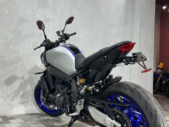 2022 Yamaha MT-09 (FZ-09), серый, 1065000 рублей - вид 5