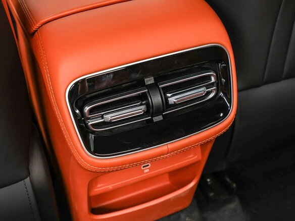 2026 Geely Galaxy M7, белый - вид 26