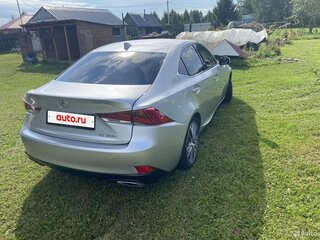 2018 Lexus IS 300 III Рестайлинг, серебристый, 3600000 рублей, вид 4