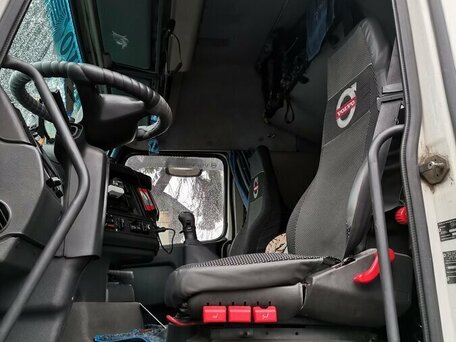 2000 Volvo FH, белый, 1000000 рублей, вид 5