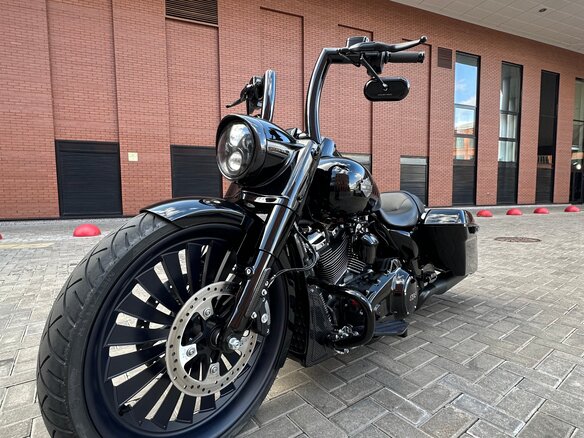2021 Harley-Davidson Road King, чёрный, 4500000 рублей - вид 13