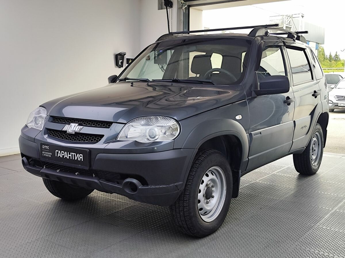 Открыть фотографии: Chevrolet Niva I Рестайлинг