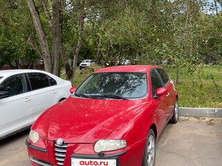 2001 Alfa Romeo 147 I, красный, 310000 рублей, вид 1