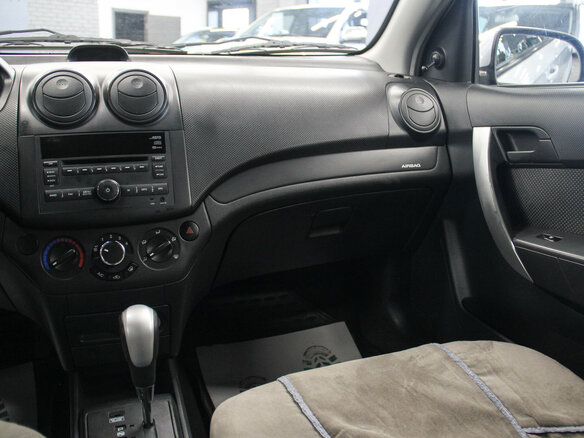 2010 Chevrolet Aveo I Рестайлинг, серебристый, 495000 рублей - вид 15