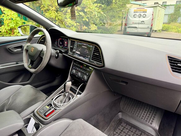 2019 SEAT Leon Cupra 300 7-speed III Рестайлинг, серый, 4700000 рублей - вид 26