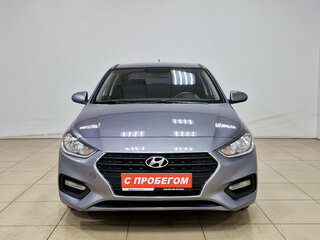 2017 Hyundai Solaris II, серый, 930000 рублей, вид 2