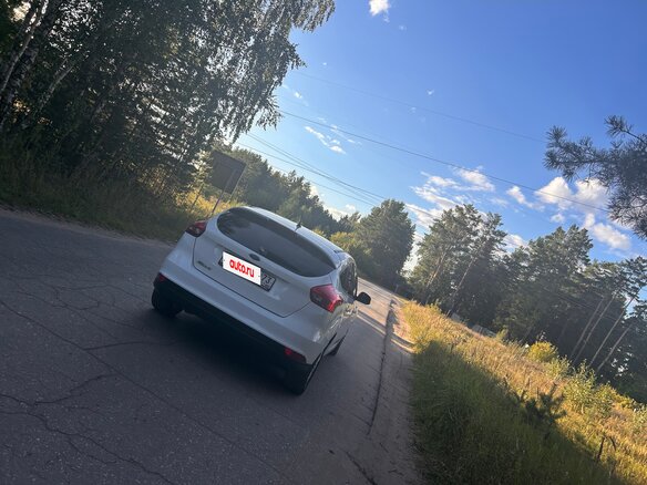 2015 Ford Focus III Рестайлинг, белый, 1100000 рублей - вид 11