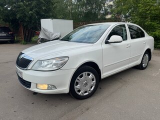 2011 Skoda Octavia DSG7 II (A5) Рестайлинг, белый, 700000 рублей, вид 5