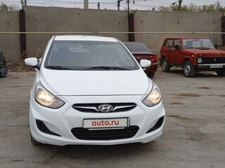 2014 Hyundai Solaris I, белый, 800000 рублей, вид 1