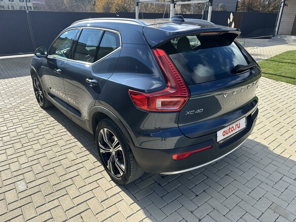 2020 Volvo XC40 I, синий, 4000000 рублей - вид 6