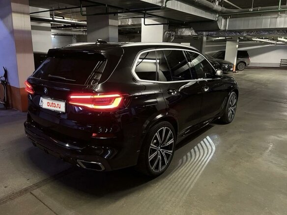 2019 BMW X5 M50d IV (G05/G18), чёрный, 8550000 рублей - вид 11