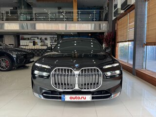 2023 BMW 7 серии 740i VII (G70), чёрный, 11700000 рублей, вид 3