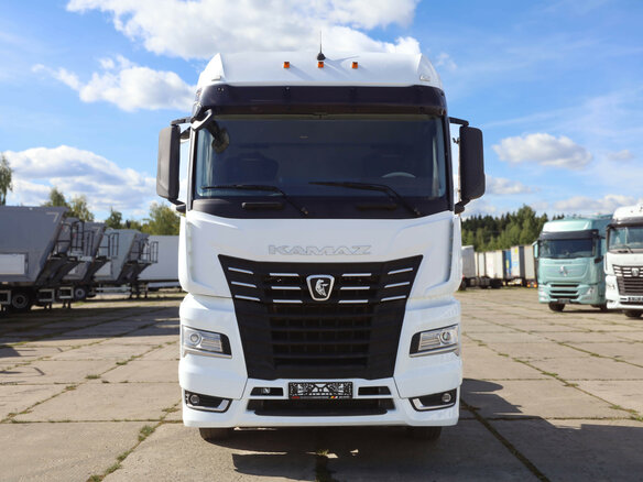 2022 КамАЗ 54901, белый, 3270000 рублей - вид 1