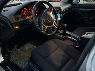 1999 BMW 5 серии 520i IV (E39), серебристый, 450000 рублей, вид 4