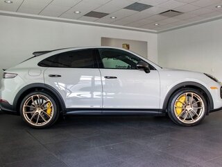 2022 Porsche Cayenne Turbo GT Coupé III, белый, 25328490 рублей, вид 3