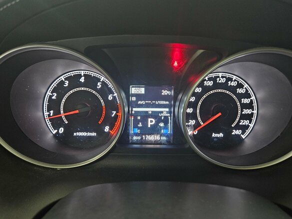 2010 Mitsubishi Outlander II Рестайлинг, чёрный, 945000 рублей - вид 13