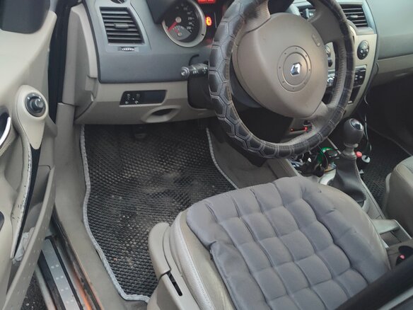 2005 Renault Megane II, серебристый, 750000 рублей - вид 3