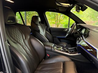 2020 BMW X5 30d IV (G05/G18), чёрный, 7000000 рублей, вид 4