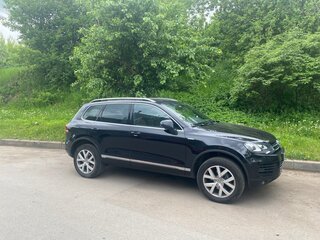 2013 Volkswagen Touareg II, чёрный, 3000000 рублей, вид 4