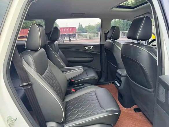 2022 Wuling Jiachen, белый - вид 14