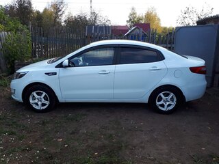2013 Kia Rio III, белый, 970000 рублей, вид 5
