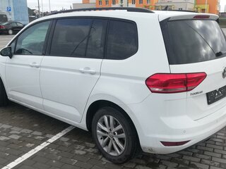 2017 Volkswagen Touran II, белый, 1426401 рублей, вид 3