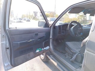 1993 Nissan Terrano I, серый, 350000 рублей, вид 4