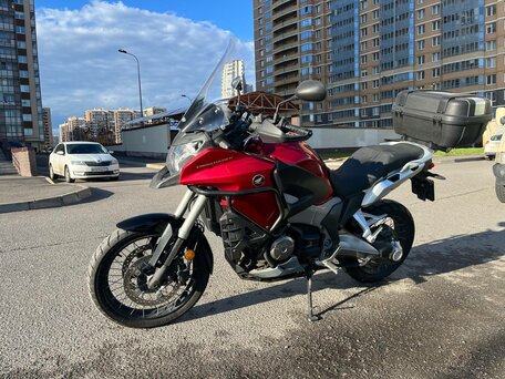 2012 Honda VFR 1200, красный, 980000 рублей, вид 2