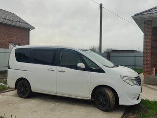 2014 Nissan Serena IV (C26), белый, 1400000 рублей, вид 2